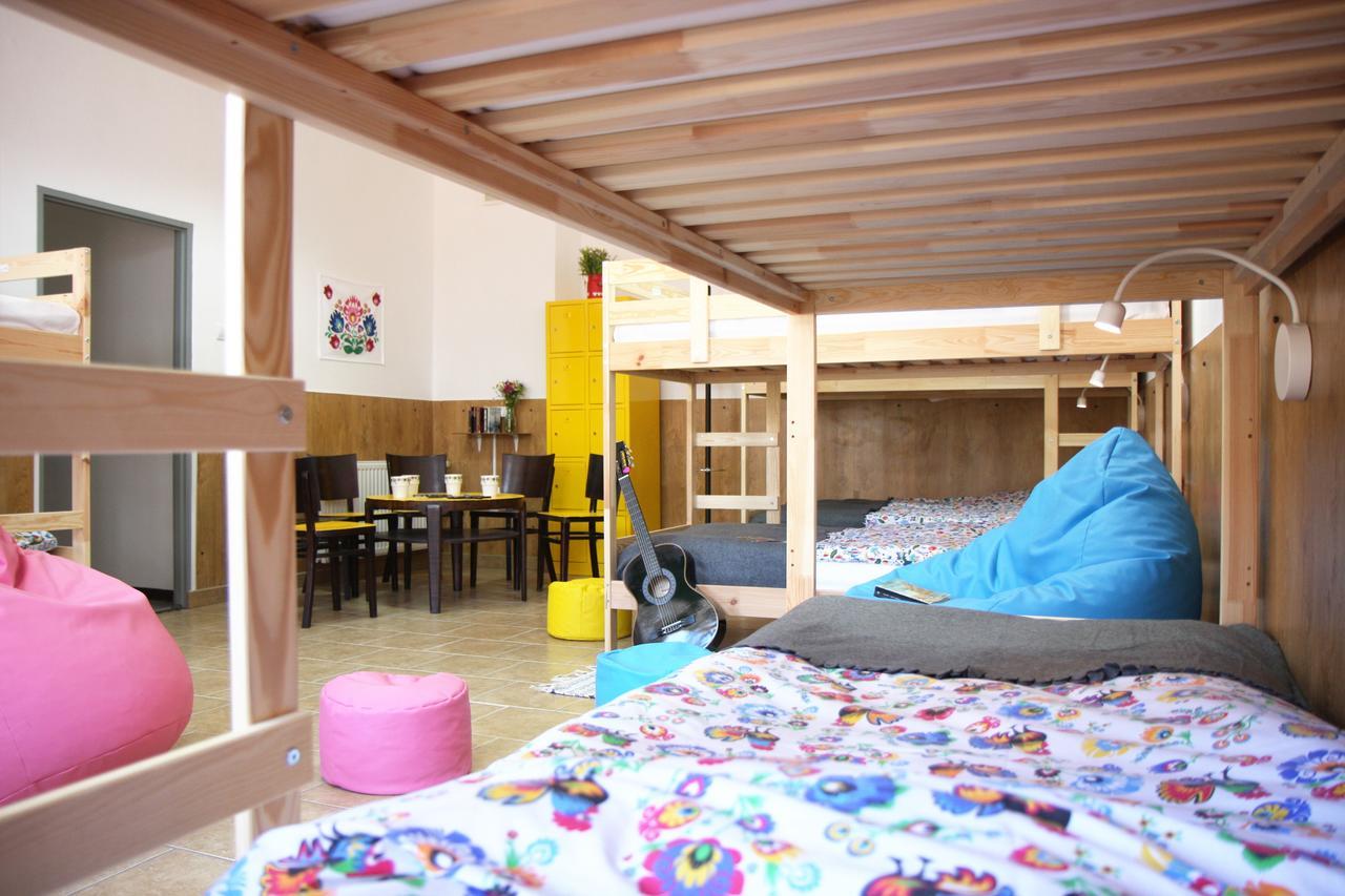 פוזנן Folk Hostel מראה חיצוני תמונה