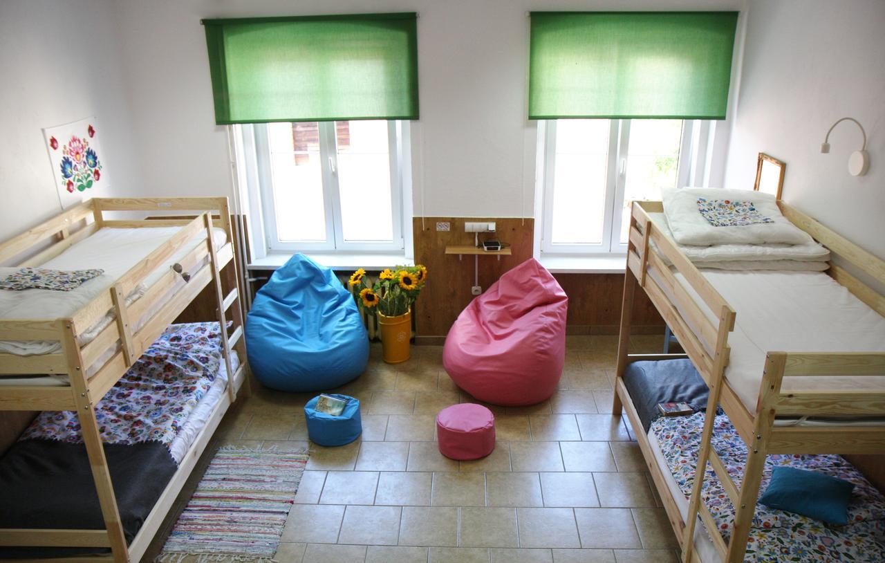 פוזנן Folk Hostel מראה חיצוני תמונה
